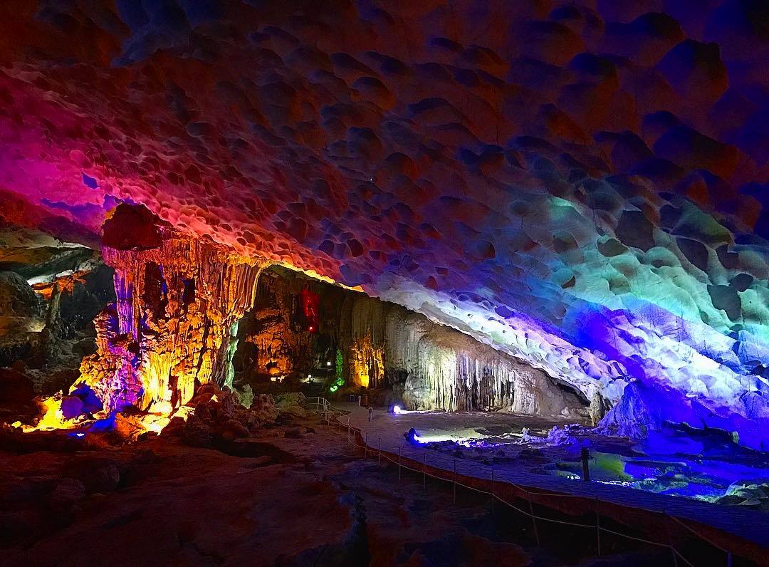 Package tour 1 night Lan Ha & 1 night MGallery Yên Tử