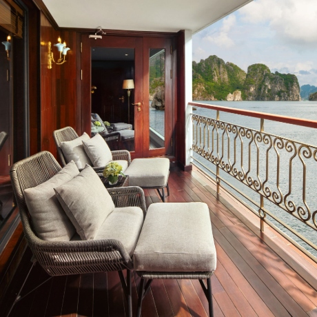 When Luxury Embraces Nature - A Journey of Emotion in The Heritage Bay